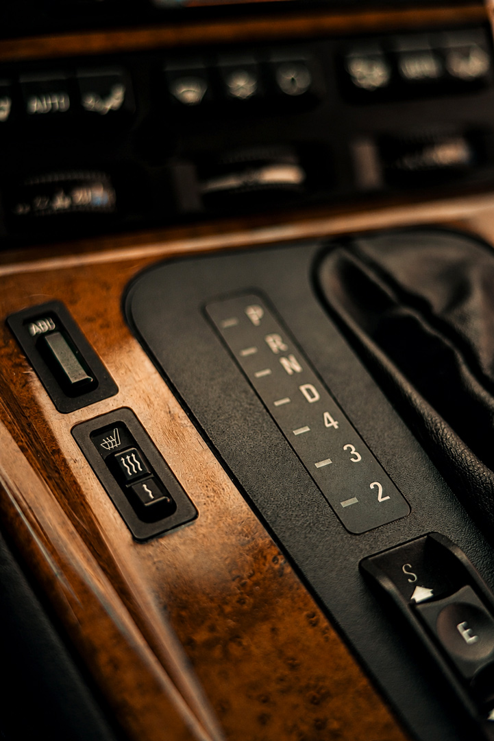 BMW E31 Sitzheizung und Wählhebel-Detail
